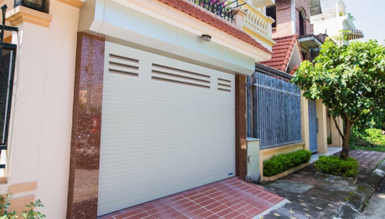 Cửa cuốn tự động kẹt nan cửa, xử lý như thế nào?