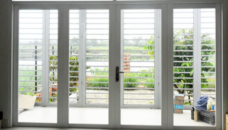 Cửa nhôm kính bị xệ, nguyên nhân và cách khắc phục