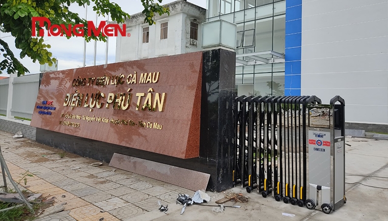 Cùng nhìn lại xu hướng thiết kế của cổng xếp inox trong năm 2023