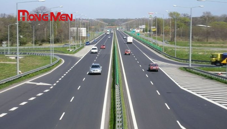 Dải phân cách là gì? Tại sao nên sử dụng hàng rào phân cách?