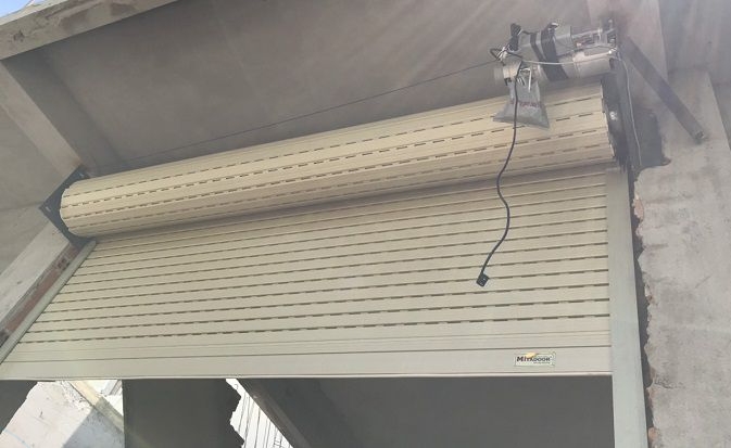 Những lỗi hay gặp phải khi sử dụng cửa cuốn tự động